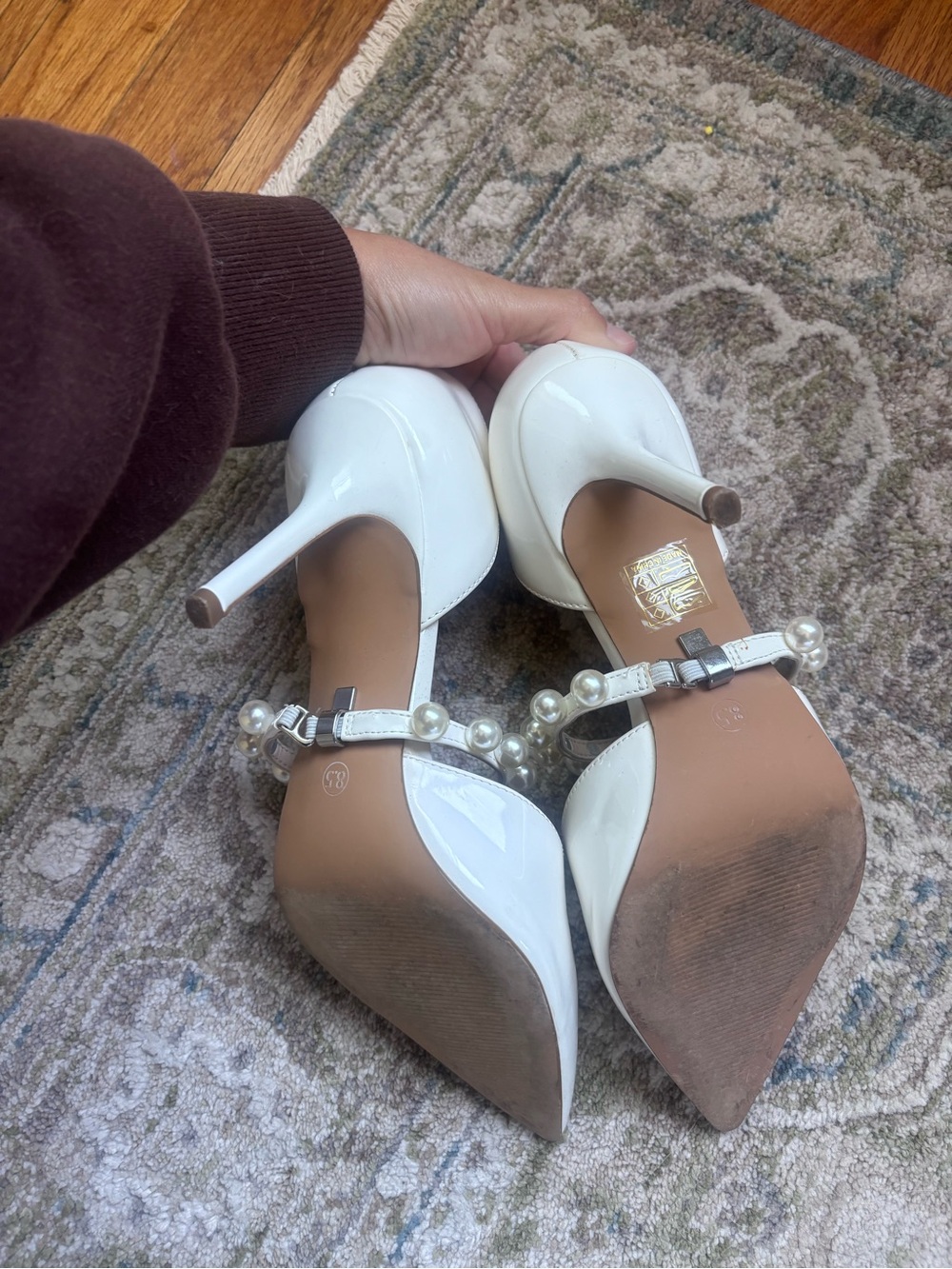 Dream Pairs Pearl Heels - Picture 5 of 7